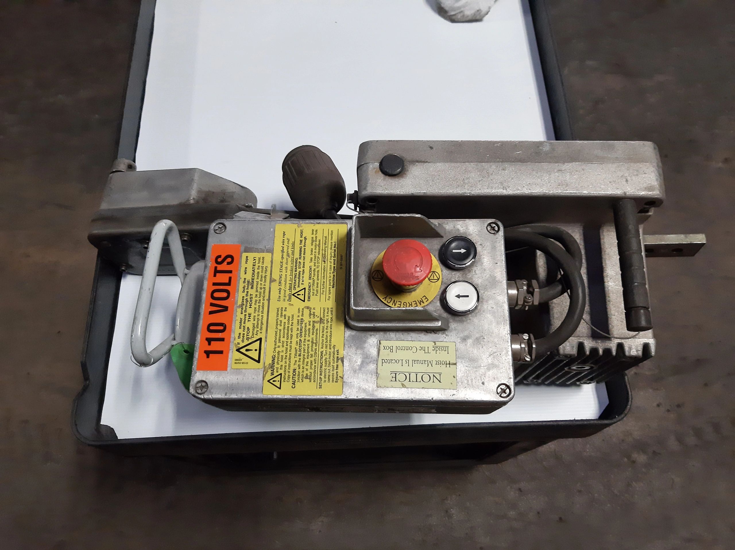 Tirak LE 501 scaffold hoist motor 220v 1000lb capacity