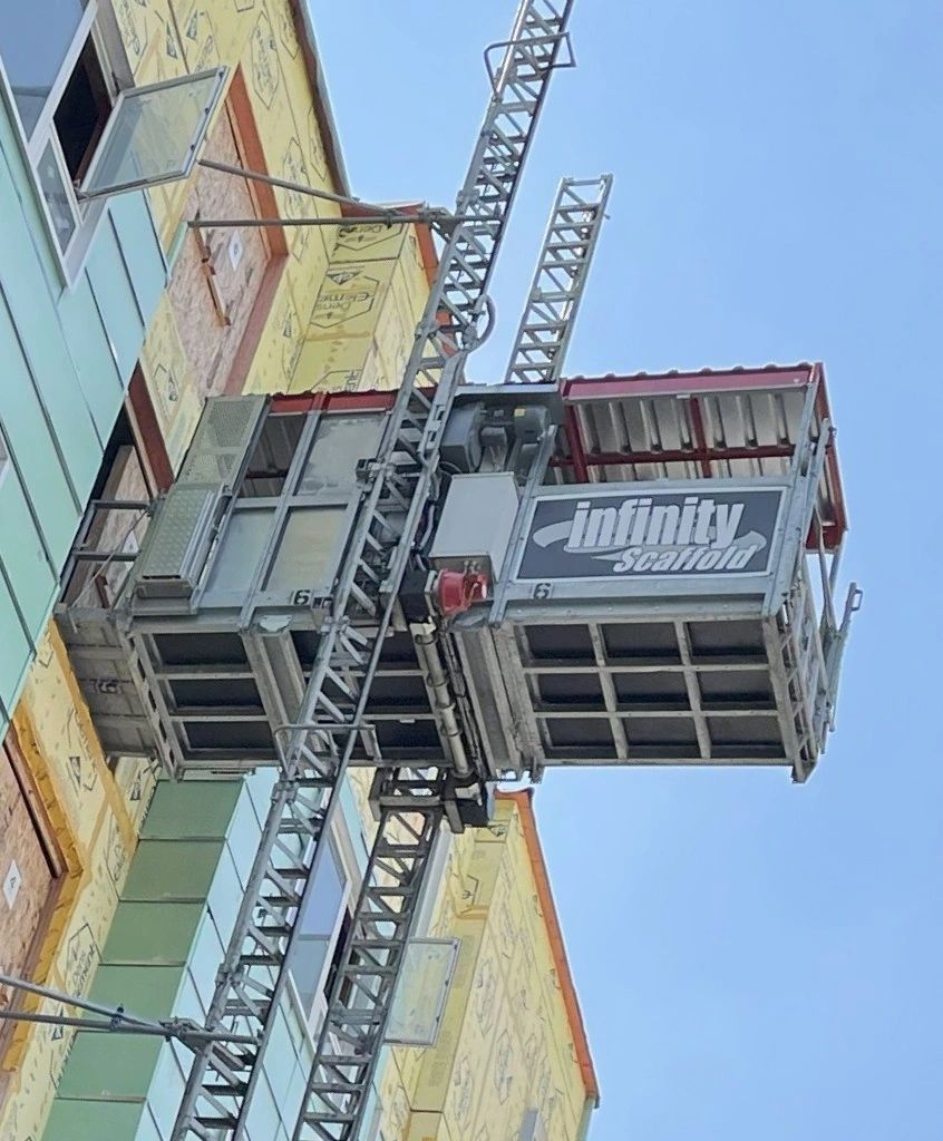 Transport platform scaffold on a construction site