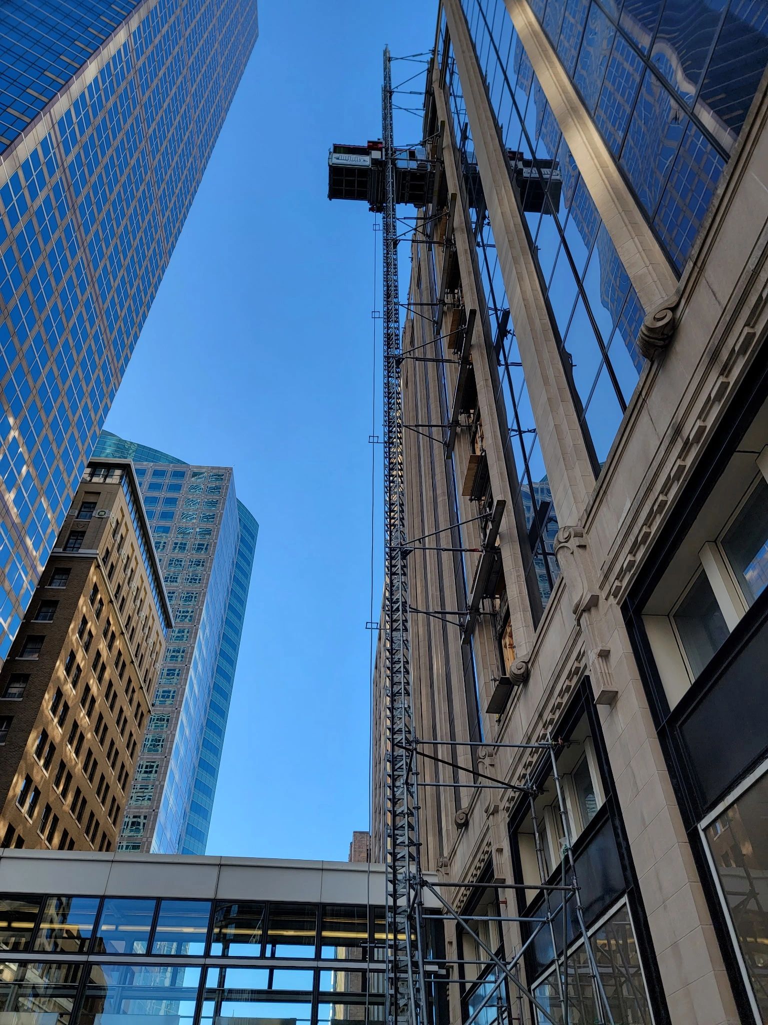 Transport platform on a high rise building
