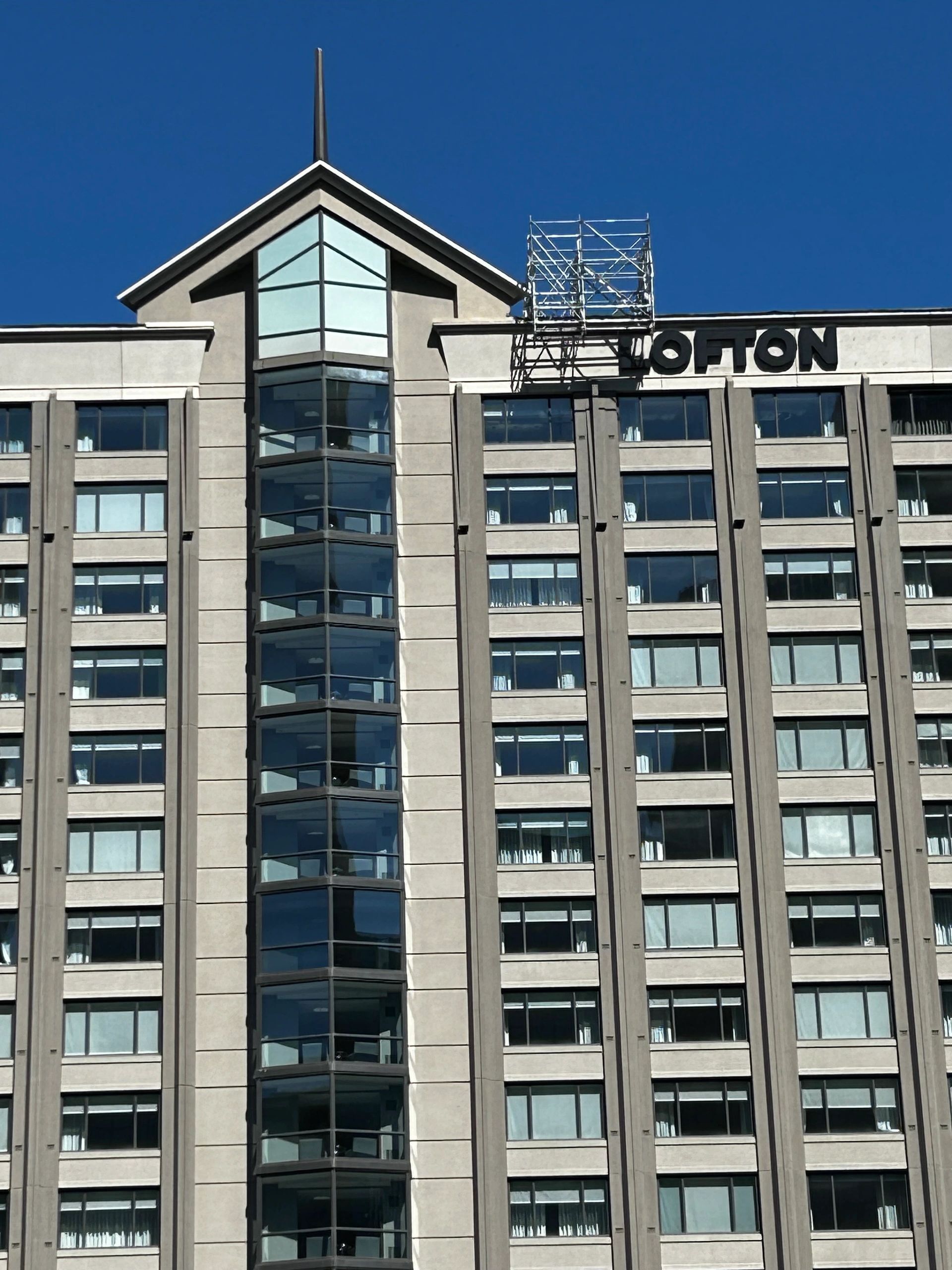 Lofton Hotel Minneapolis scaffold project view 3